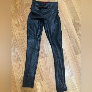 Spanx Moto leggings size small